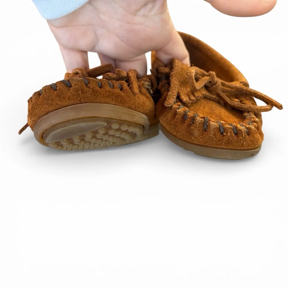 Minnetonka Kids Kilty Suede Moccasins Brown Fringe Slip On Shoes Size 7